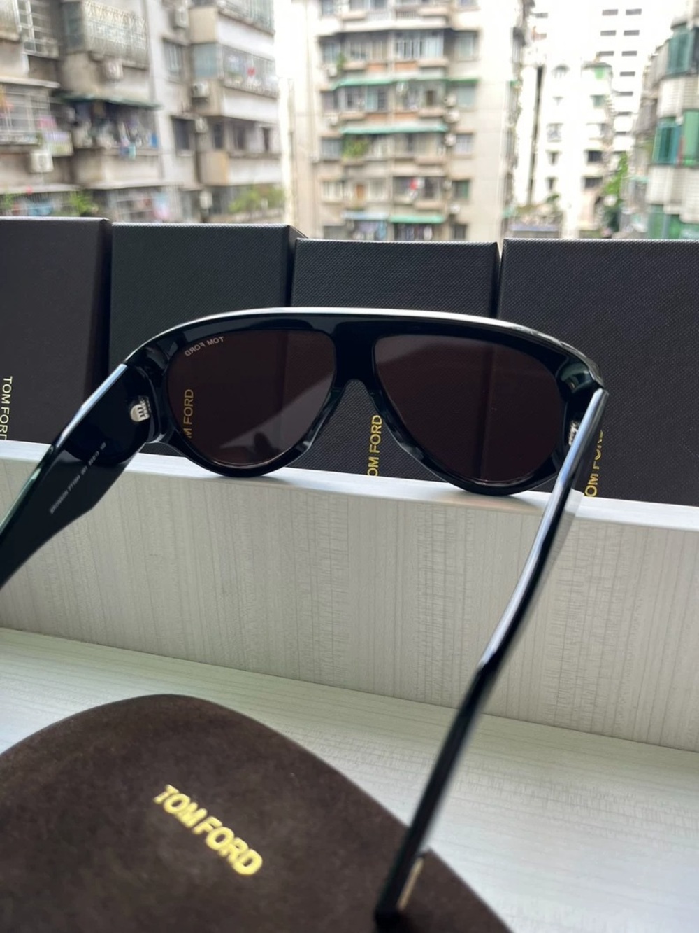 Tom Ford FT1044 Oversized Shield Sunglasses - Black / Gold NEW - Picture 5 of 10